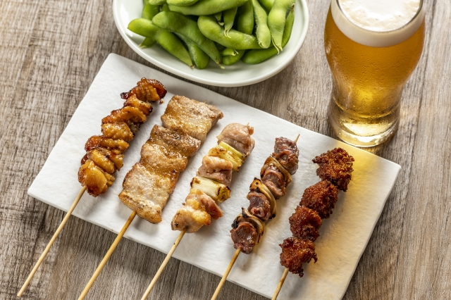 ビールと焼き鳥と枝豆